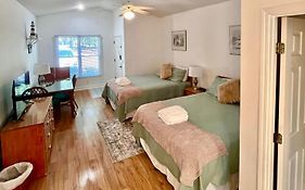 Beautiful Newly Remodeled Mini Suite At Sea Trail Resort